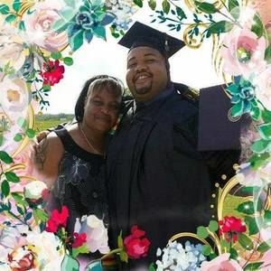 Meet your Posher, Leona